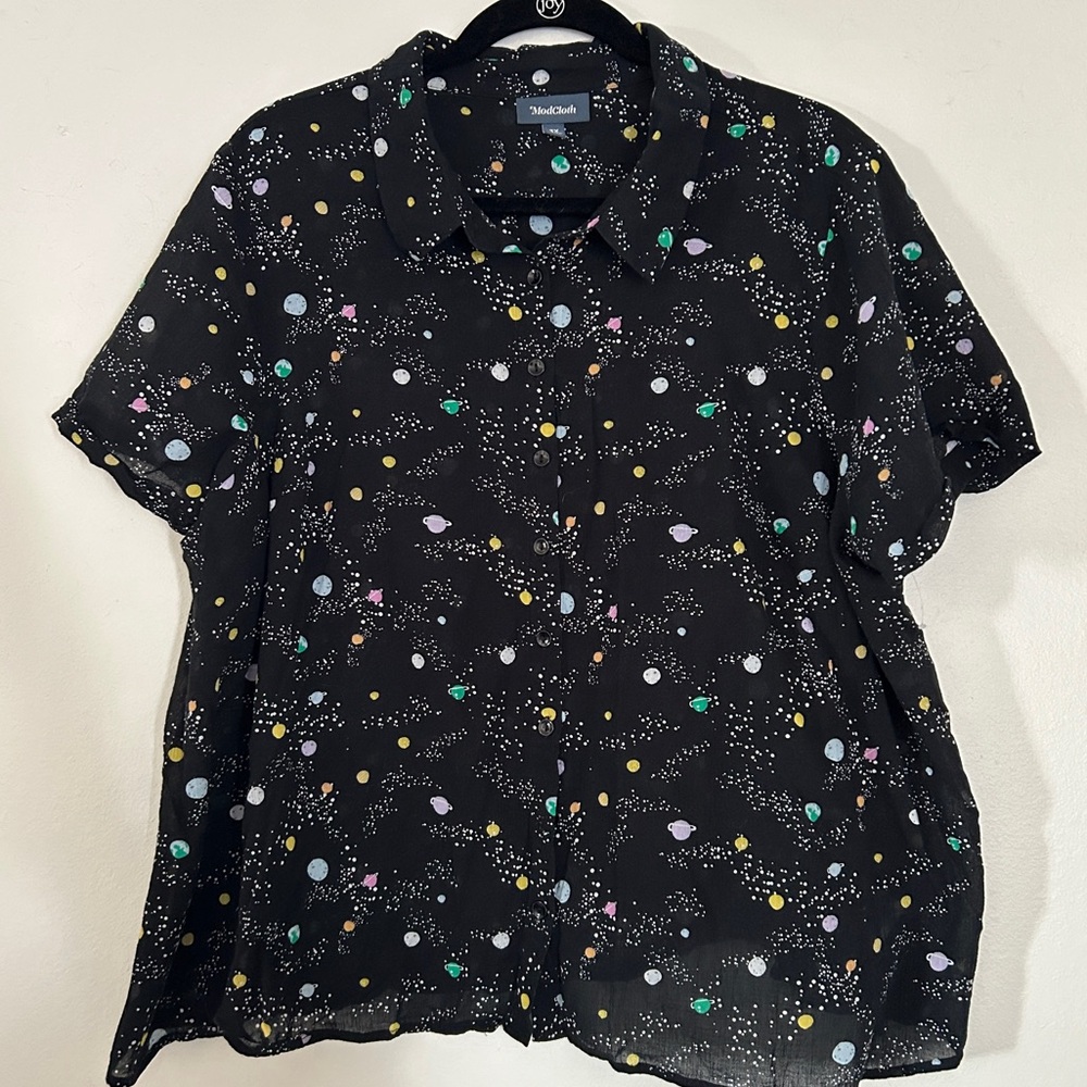 Short sleeve, slightly cropped ModCloth button down